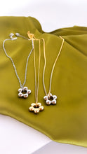 Load image into Gallery viewer, **TOP 10** DAISY 🌼 CHAIN ⫸ Necklace
