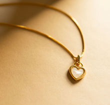 Load image into Gallery viewer, MINI š©·OG PEARL HEARTš©·NECKLACE