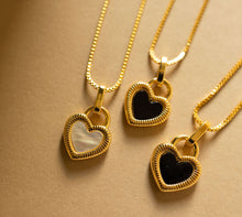 Load image into Gallery viewer, MINI š©·OG PEARL HEARTš©·NECKLACE