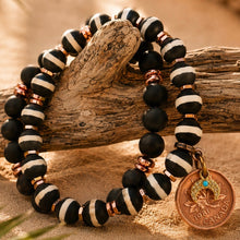 Load image into Gallery viewer, ••Last one •• STRENGTH STRIPED 💎 AGATE GEMSTONE PENNY BRACELET