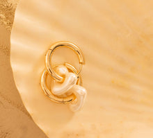 Load image into Gallery viewer, HEART CHARM HOOP ⫸ EARRINGS