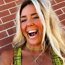 Load image into Gallery viewer, MINI š©·OG PEARL HEARTš©·NECKLACE