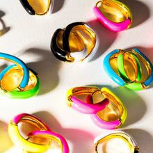 Load image into Gallery viewer, 2 in 1💛🩷 MOOD BOOSTING HOOPS 💛🩷