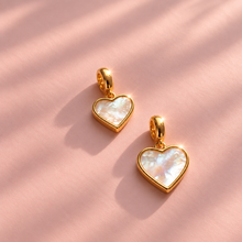 Load image into Gallery viewer, ••ONE OF A KIND••14K GOLD BEADED ✨PEARL HEART NECKLACE