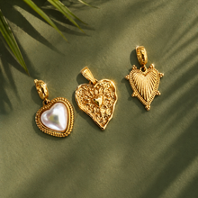 Load image into Gallery viewer, ••last one•• RAVING HEART ⚡️CHOOSE A CHARM PEARL ⚡️CHAIN