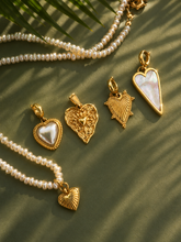 Load image into Gallery viewer, ••NEW•• RAVING HEART ⚡️CHOOSE A CHARM PEARL ⚡️CHAIN