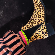 Load image into Gallery viewer, $15 BLOW OUT ANKLET •• MOOD BOOSTING COLOR ♥