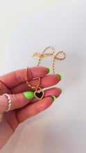 Load and play video in Gallery viewer, MINI ⫸OG PEARL HEART 🖤 DOUBLE SIDED⫸NECKLACE
