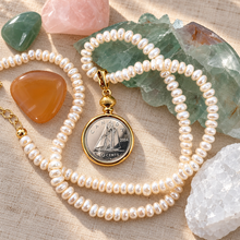 Load image into Gallery viewer, ••NEW•• DIME &amp; PENNY - PEARL CHARM ✨NECKLACE
