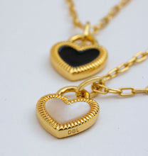Load image into Gallery viewer, MINI ⫸OG PEARL HEART 🖤 DOUBLE SIDED⫸NECKLACE

