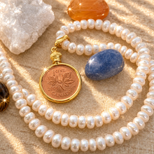 Load image into Gallery viewer, ••NEW•• DIME &amp; PENNY - PEARL CHARM ✨NECKLACE
