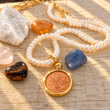 Load image into Gallery viewer, ••NEW•• DIME &amp; PENNY - PEARL CHARM ✨NECKLACE
