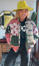 Load image into Gallery viewer, KRISTAS CLOSET 🩷 VIRAL ZARA QUILTED-JACKET 🩷 fits oversized
