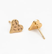 Load image into Gallery viewer, **NEW** WILD HEART - STUD EARRINGS
