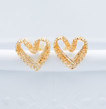 Load image into Gallery viewer, **NEW** WILD HEART - STUD EARRINGS
