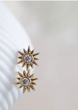 Load image into Gallery viewer, **NEW** DBL SHINE BRIGHT ⫸ SUNBURST STUD EARRINGS
