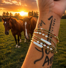 Load image into Gallery viewer, ••NEW•• GOOD ENERGY GEMSTONE &amp; PEARL  🐚BRACELETS
