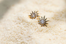 Load image into Gallery viewer, **SOLD OUT** DBL SHINE BRIGHT ⫸ SUNBURST STUD EARRINGS
