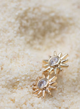 Load image into Gallery viewer, **NEW** DBL SHINE BRIGHT ⫸ SUNBURST STUD EARRINGS
