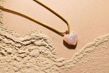 Load image into Gallery viewer, **NEW** HAND CARVED DBL  ⫸ PEARL HEART NECKLACE
