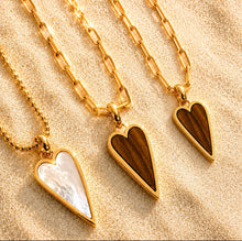Load image into Gallery viewer, ••NEW•• TIGERS EYE HEART- BEADED NECKLACE

