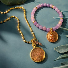 Load image into Gallery viewer, ••NEW•• PEACE ✌🏽 PURPLE LUCKY PENNY BRACELET

