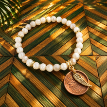 Load image into Gallery viewer, PENNIES FROM HEAVEN 🪽MOONSTONE BRACELET
