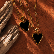Load image into Gallery viewer, ••sale•• WILD at HEART ⫸SEA SHELL 🐚 &amp; BLACK ONYX NECKLACE

