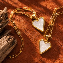Load image into Gallery viewer, ••sale•• WILD at HEART ⫸SEA SHELL 🐚 &amp; BLACK ONYX NECKLACE
